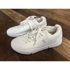 ON CLOUD THE ROGER ADVANTAGE Women's White Athletic Sneaker Shoes size 5.5